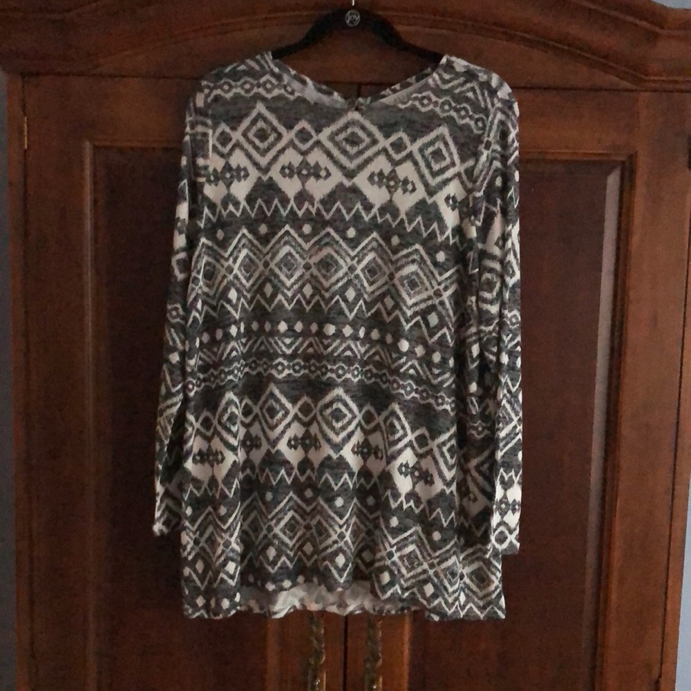 NWT!  Allison Taylor Tunic